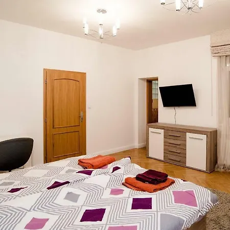 Zentrum Suites 아파트호텔 *